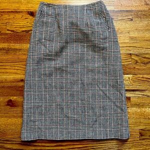 Harvé Benard Knee Length Wool Skirt